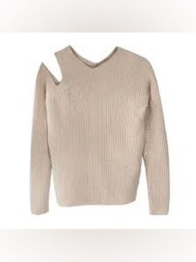 Nomia Cream Cut Out Shoulder Long Sleeve Sweater Size: Medium